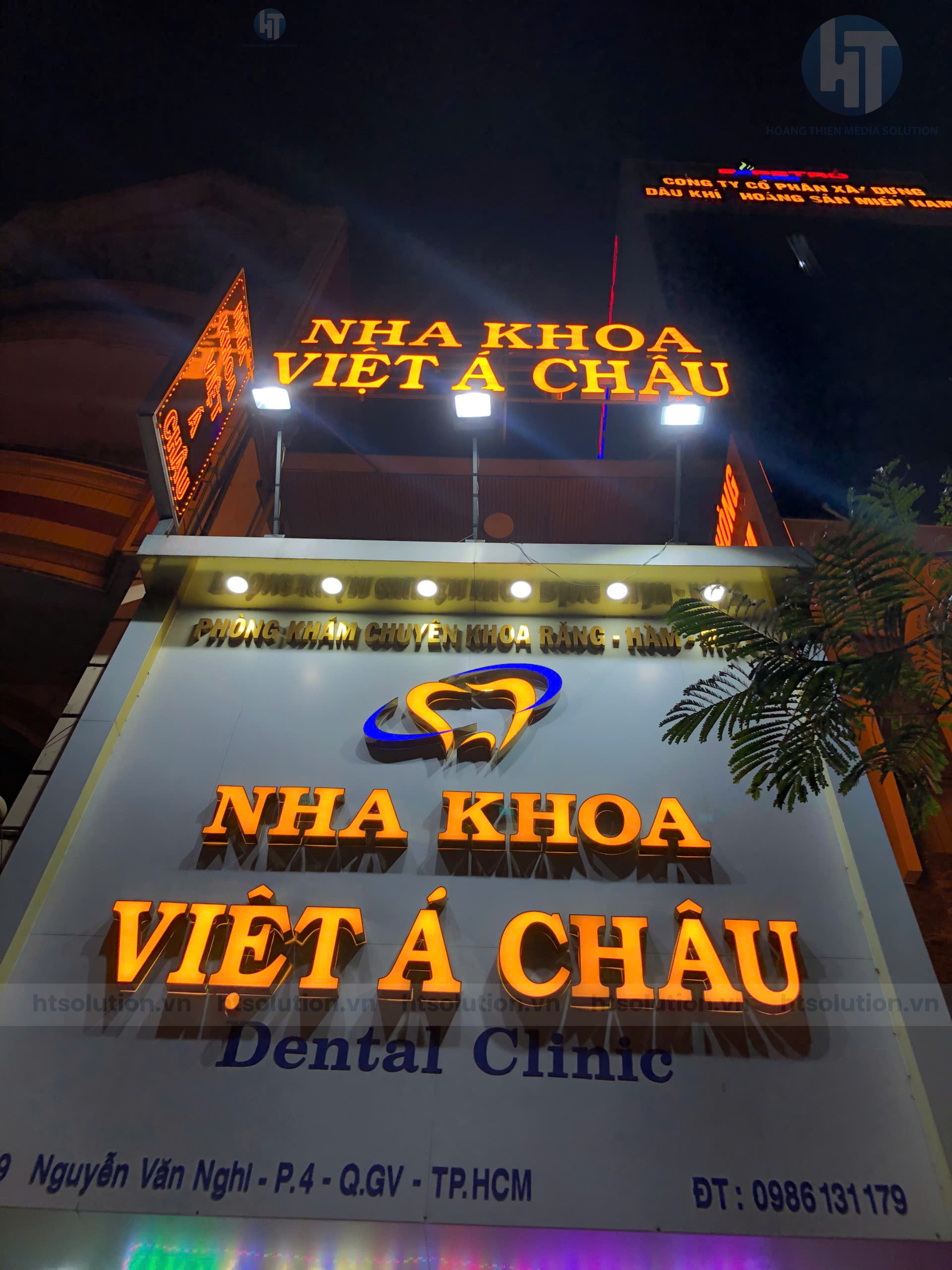 biển hiệu