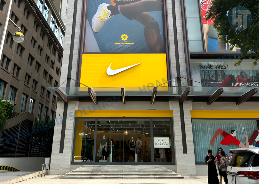 biển hiệu quảng cáo ngoài trời