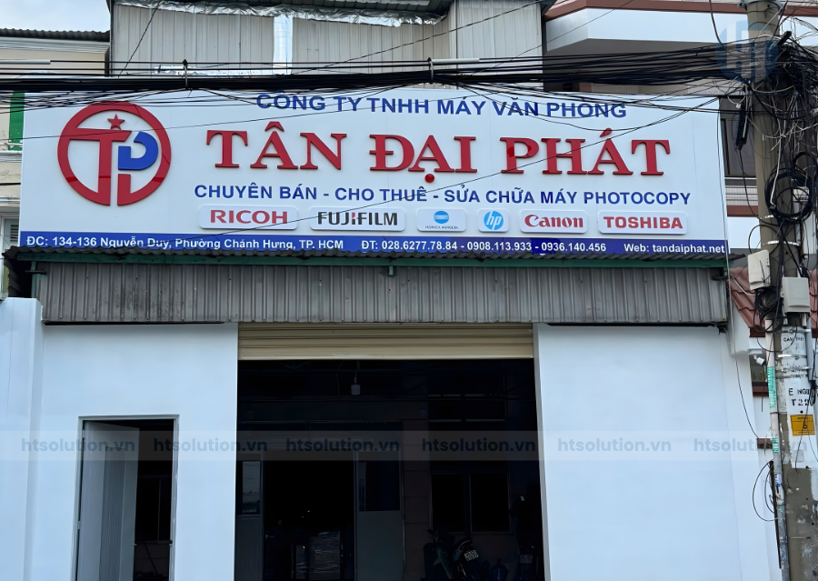 bảng hiệu ngoài trời